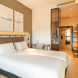 Bed4u 3*, San Sebastián Spagna
